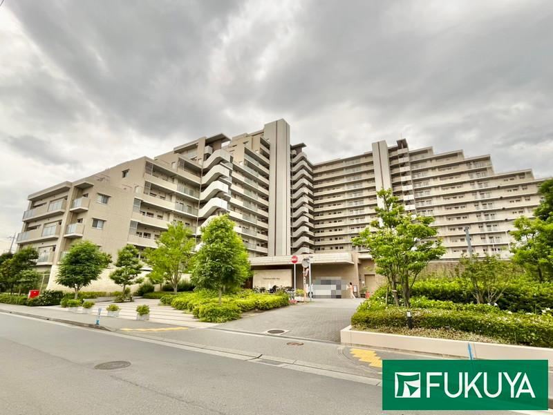 3LDK apartment in Takarazuka, Hyogo - Photo 1