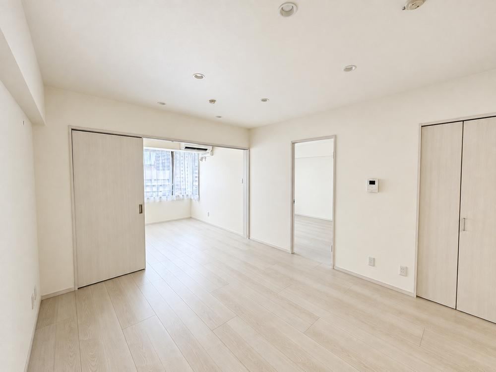 4LDK apartment in Chuo Ward, Chiba - Photo 1