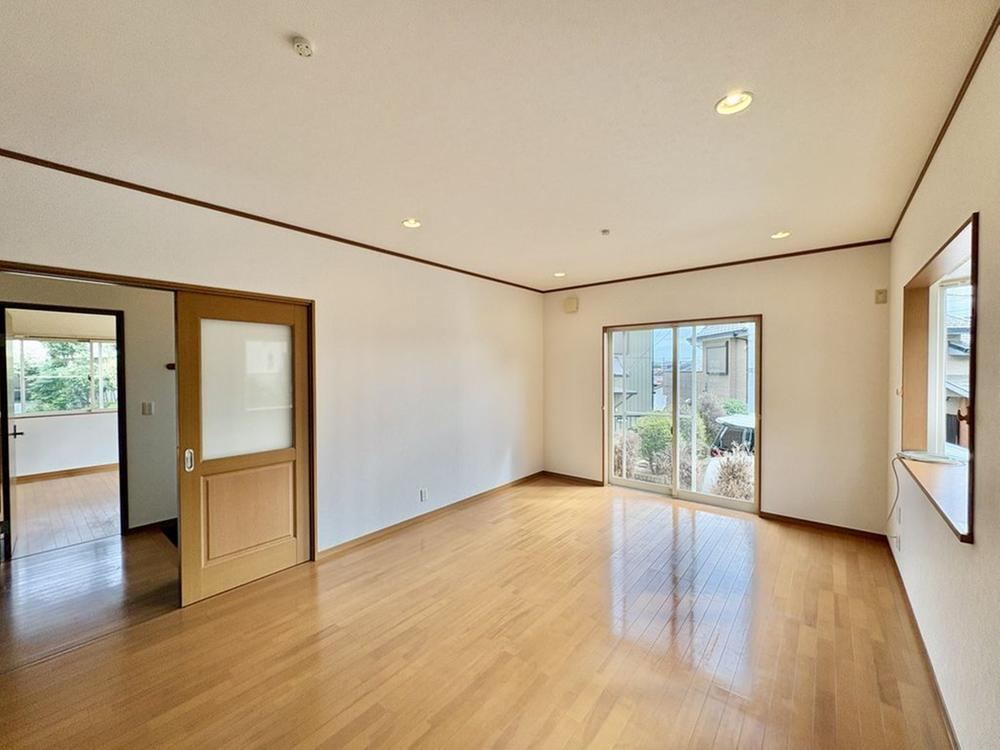 5LDK house in Hanno, Saitama - Photo 1