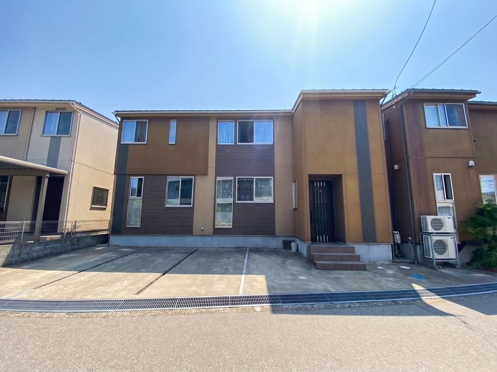 4LDK house in Kanazawa, Ishikawa - Photo 1