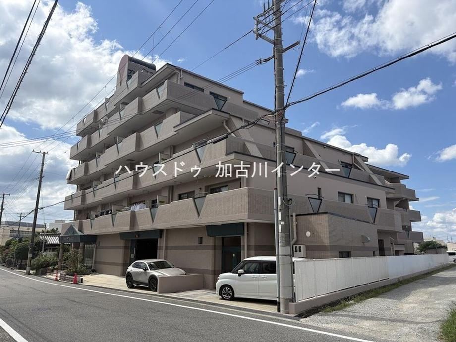 3LDK apartment in Kakogawa, Hyogo - Photo 1