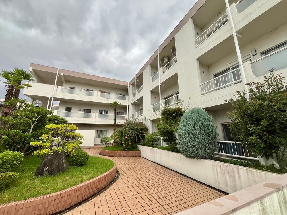 2LDK+S apartment in Takarazuka, Hyogo - Photo 1