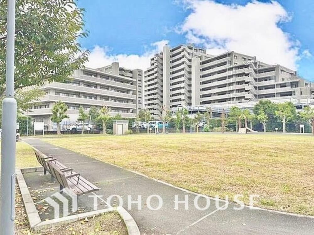 4LDK apartment in Funabashi, Chiba - Photo 1
