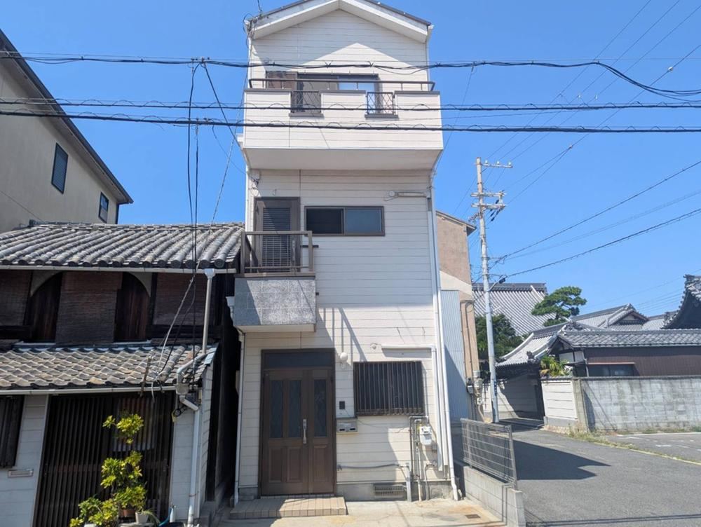 5LDK house in Izumiotsu, Osaka - Photo 1