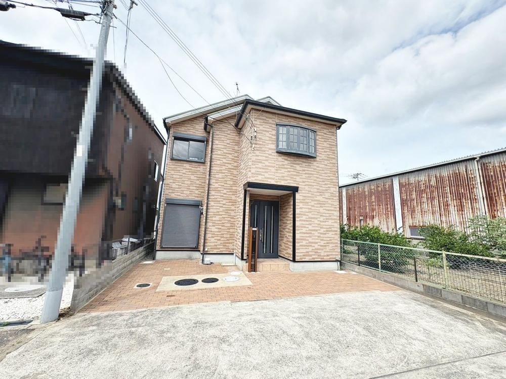4LDK house in Izumi, Osaka - Photo 1