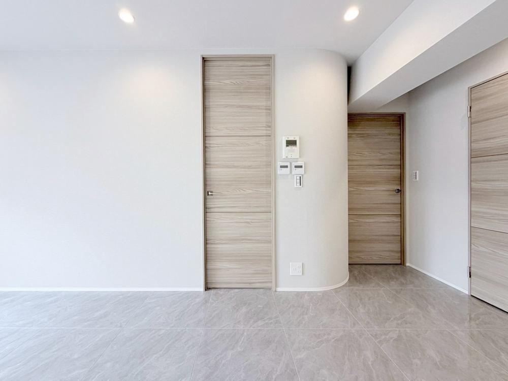 1LDK apartment in Minato Ward, Tokyo - Photo 1