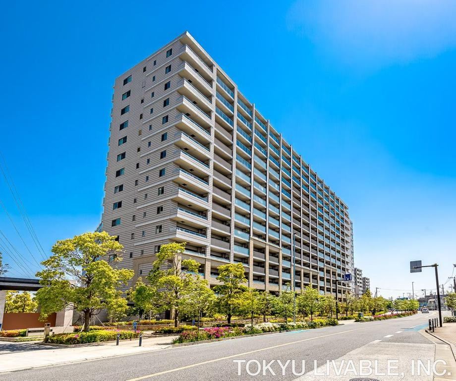 3LDK apartment in Saiwai Ward, Kawasaki, Kanagawa - Photo 1