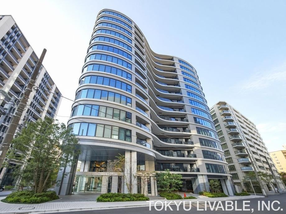 2LDK apartment in Chuo Ward, Tokyo - Photo 1