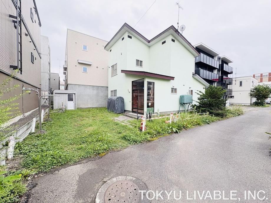 198 m² land in Higashi Ward, Sapporo, Hokkaido - Photo 1