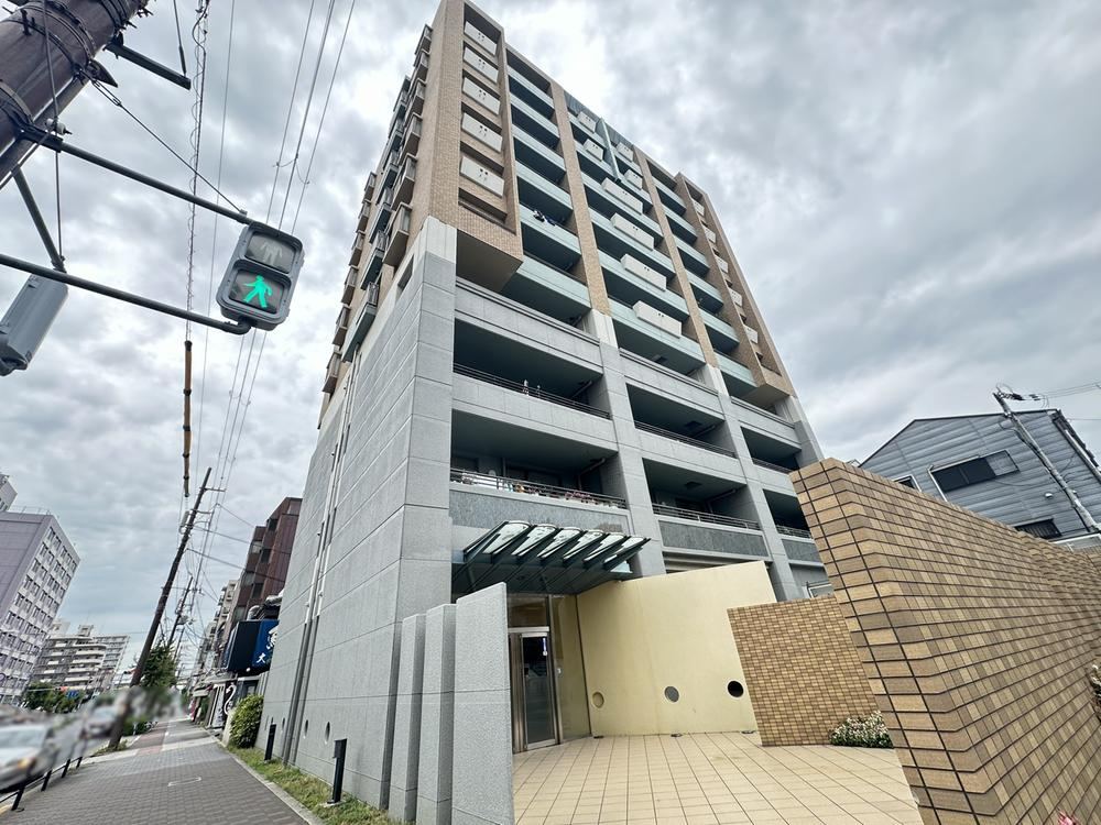 3LDK apartment in Miyakojima Ward, Osaka - Photo 1