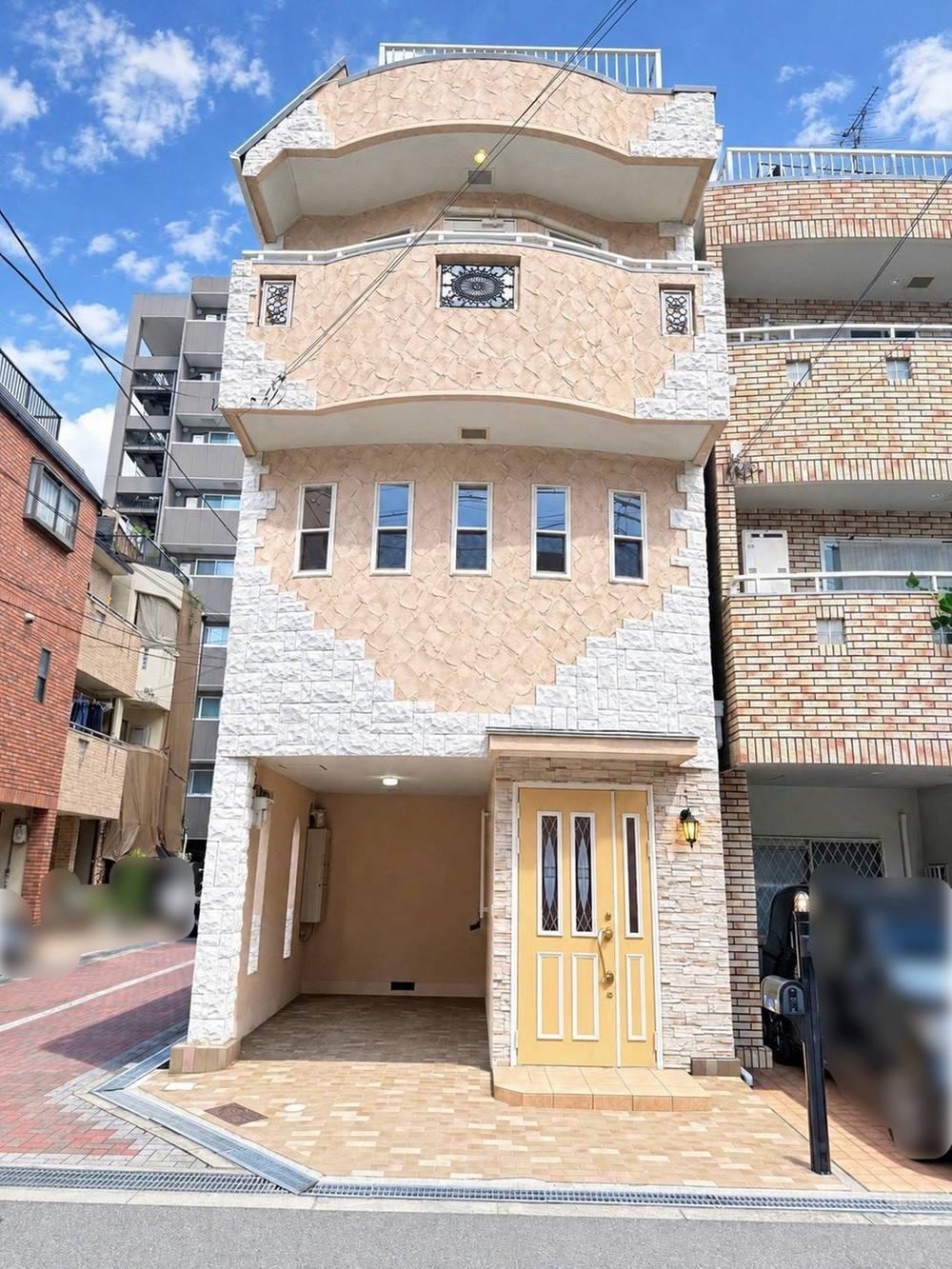 4LDK house in Higashisumiyoshi Ward, Osaka - Photo 1