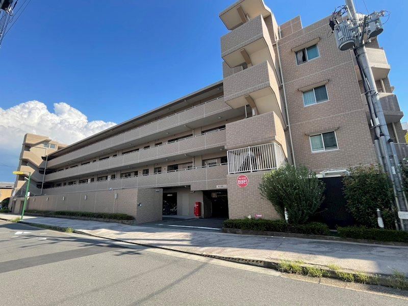 3LDK apartment in Nagaokakyo, Kyoto - Photo 1