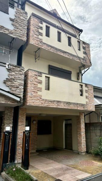 4DK house in Higashiosaka, Osaka - Photo 1