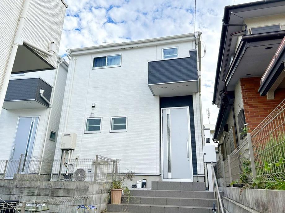 5LDK house in Kokubunji, Tokyo - Photo 1