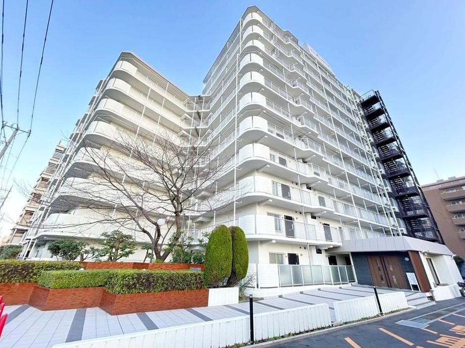 2LDK+S apartment in Koto Ward, Tokyo - Photo 1