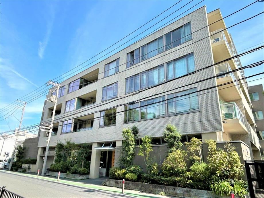 3LDK apartment in Kamakura, Kanagawa - Photo 1
