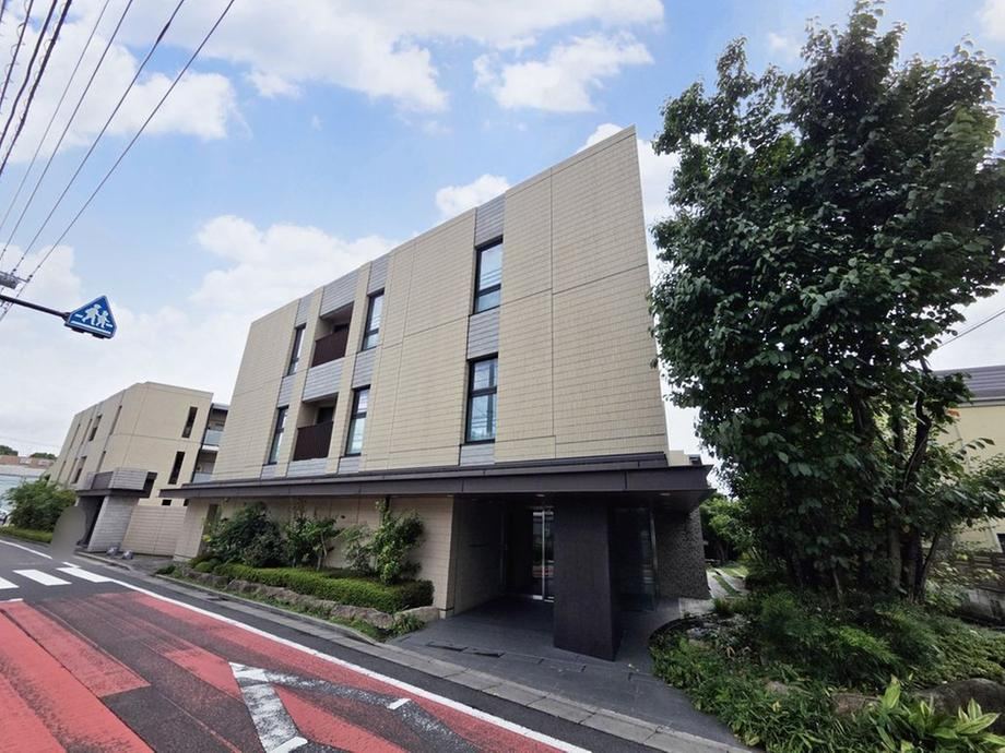 3LDK apartment in Setagaya Ward, Tokyo - Photo 1