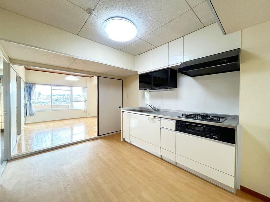 4DK apartment in Takarazuka, Hyogo - Photo 1