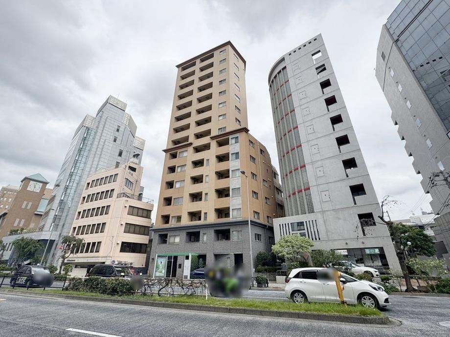 1LDK+S apartment in Shibuya Ward, Tokyo - Photo 1