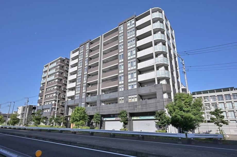 2LDK apartment in Kashiwa, Chiba - Photo 1