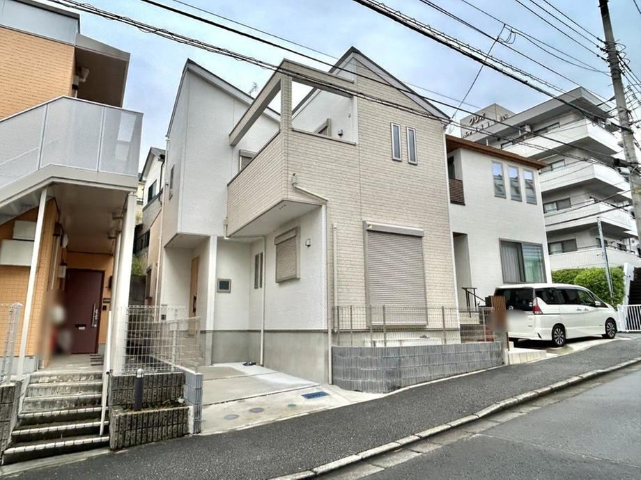 3LDK+S house in Aoba Ward, Yokohama, Kanagawa - Photo 1