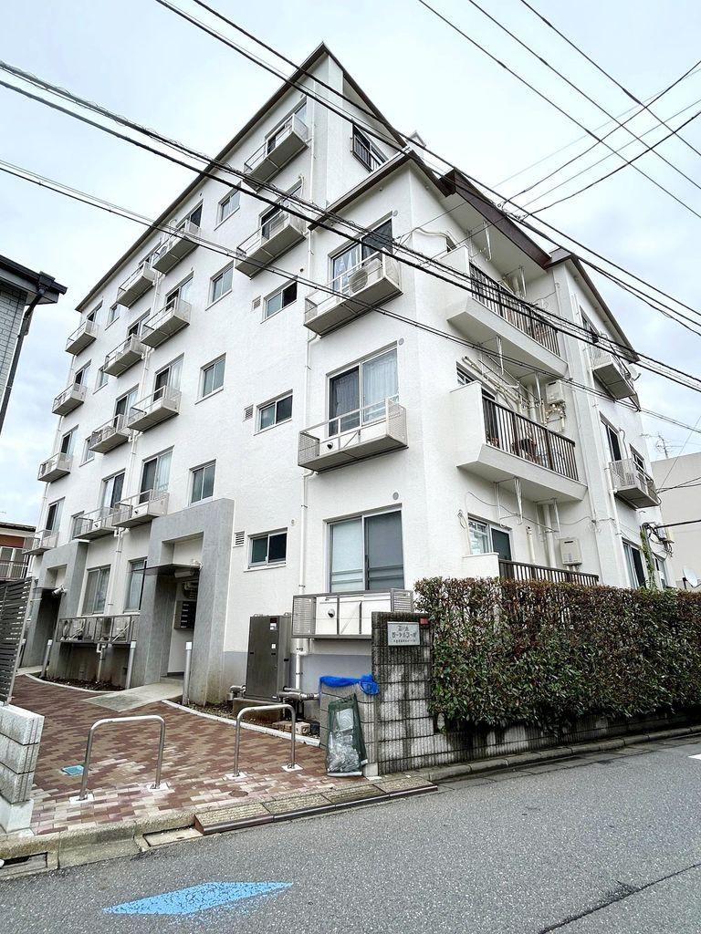 studio apartment in Suginami Ward, Tokyo - Photo 1