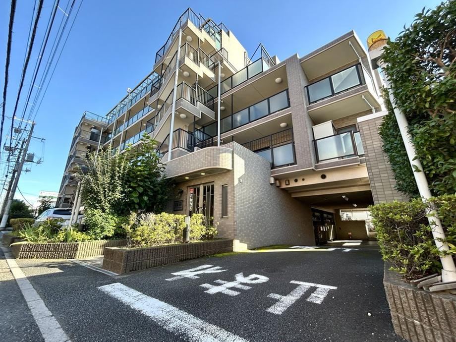 3LDK apartment in Funabashi, Chiba - Photo 1