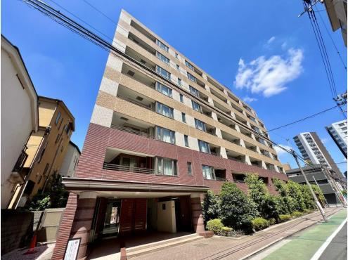 2LDK apartment in Bunkyo Ward, Tokyo - Photo 1