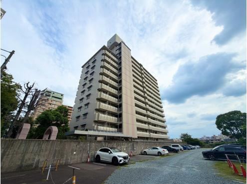 2LDK apartment in Takarazuka, Hyogo - Photo 1