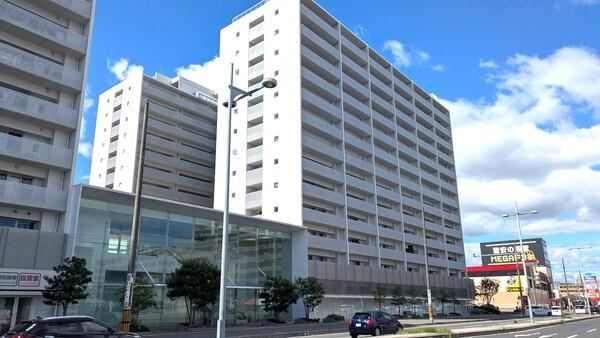 2LDK apartment in Minami Ward, Hiroshima - Photo 1