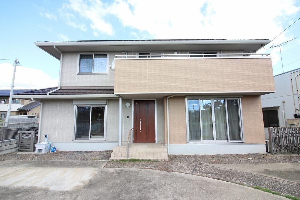 4LDK house in Ota, Gunma - Photo 1