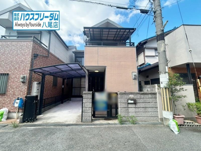 4LDK house in Yao, Osaka - Photo 1
