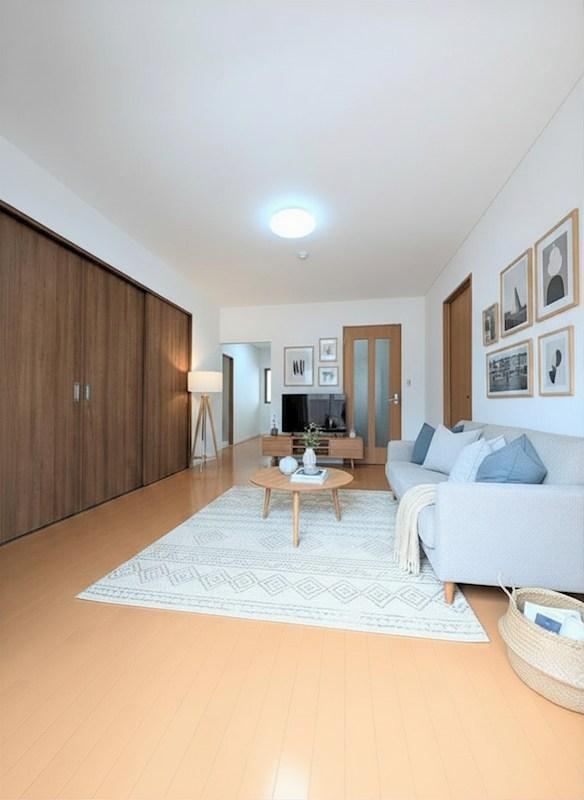 2LDK+S apartment in Minami Ward, Fukuoka - Photo 1