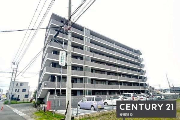 3LDK apartment in Hanno, Saitama - Photo 1