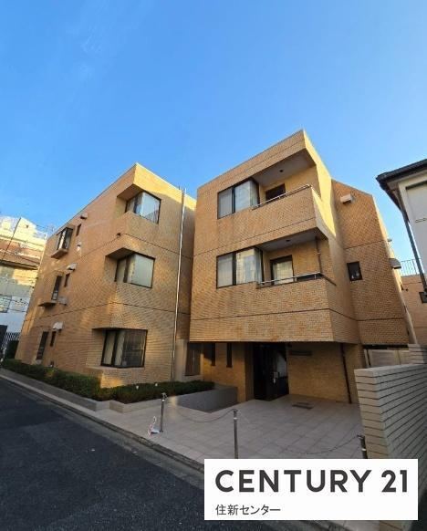 1LDK apartment in Setagaya Ward, Tokyo - Photo 1