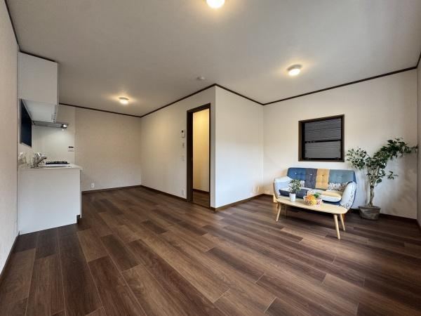 4LDK house in Naka Ward, Sakai, Osaka - Photo 1