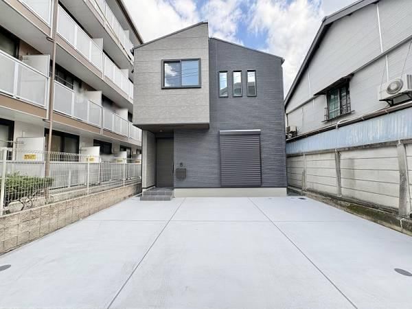 4LDK house in Higashi Ward, Nagoya, Aichi - Photo 1