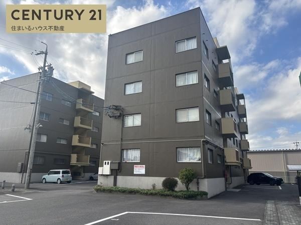 2LDK apartment in Tsushima, Aichi - Photo 1