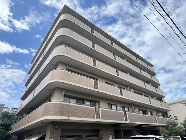3LDK apartment in Kagoshima, Kagoshima - Photo 1
