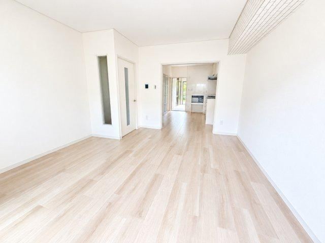 4LDK apartment in Suma Ward, Kobe, Hyogo - Photo 1
