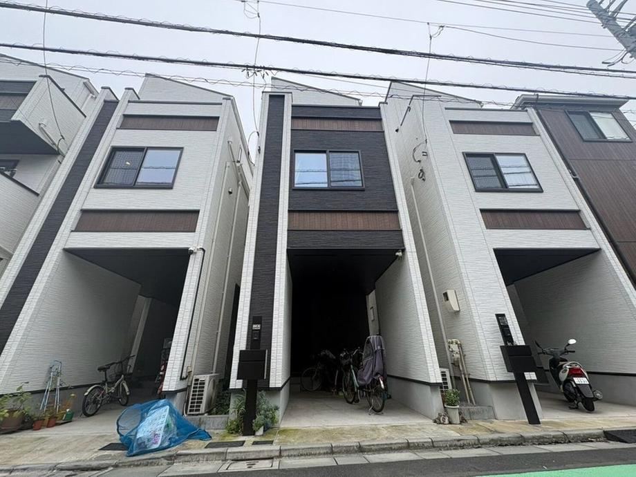 2LDK+S house in Katsushika Ward, Tokyo - Photo 1