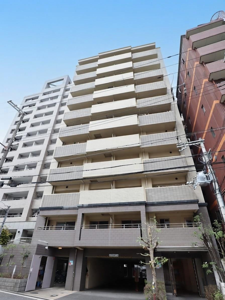 3LDK apartment in Nishi Ward, Osaka - Photo 1