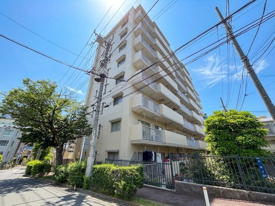 3LDK apartment in Itabashi Ward, Tokyo - Photo 1