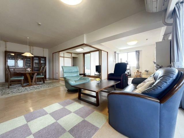 2LDK apartment in Tokoname, Aichi - Photo 1