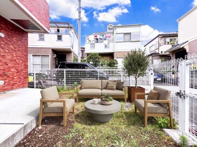 1LDK+S apartment in Totsuka Ward, Yokohama, Kanagawa - Photo 1