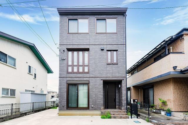 4LDK house in Chigasaki, Kanagawa - Photo 1