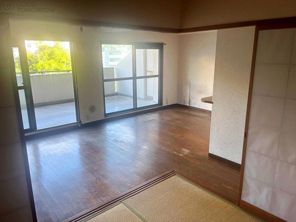 3LDK apartment in Higashi Ward, Hiroshima - Photo 1
