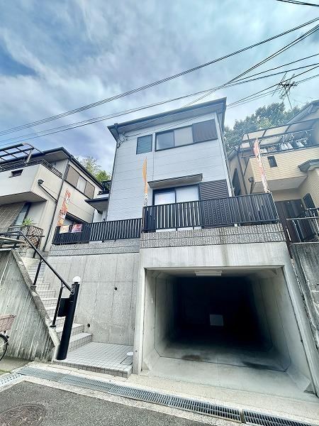 4LDK house in Ibaraki, Osaka - Photo 1