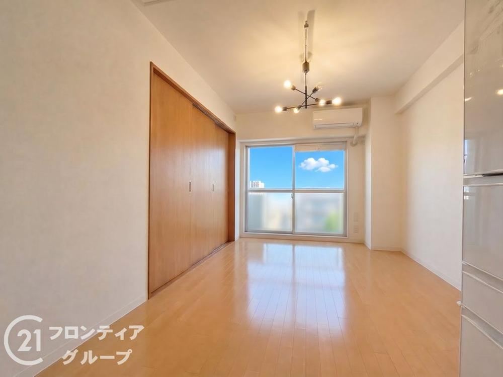 3LDK apartment in Higashiosaka, Osaka - Photo 1