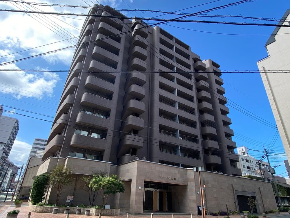 4LDK apartment in Chuo Ward, Kumamoto - Photo 1